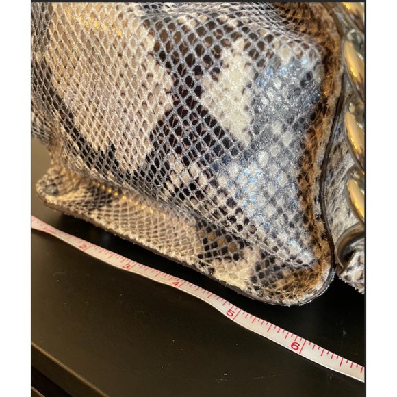 Michael Kors Gray Snakeskin Silver Hardware Large Hamilton Bag - Picture 11 of 16